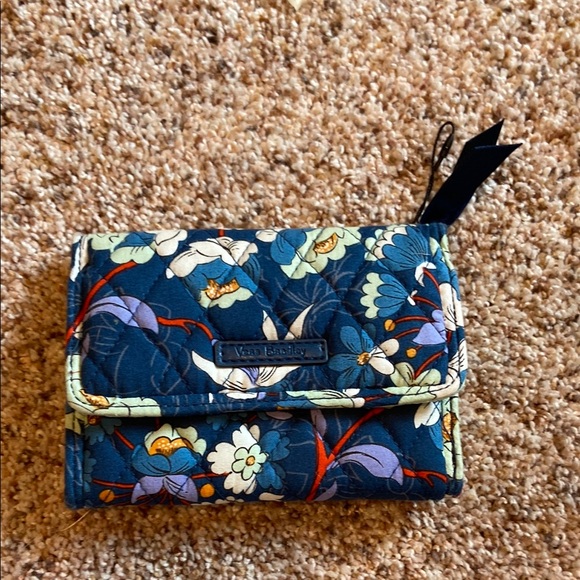 Vera Bradley Blue Floral Wallet - Picture 1 of 3